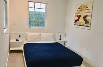 700 16th St, Unit unit1 in Miami Beach, FL - Building Photo - Building Photo