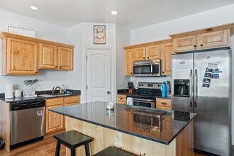 731 S 70 E in Smithfield, UT - Foto de edificio - Building Photo