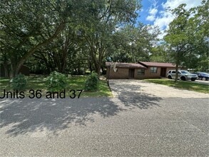 8650 Jernigan Rd in Pensacola, FL - Building Photo - Building Photo