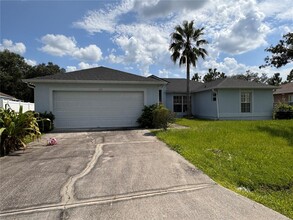 104 Crescent Ct in Kissimmee, FL - Building Photo - Building Photo