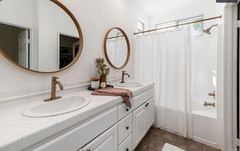 1203 Cambria Way in Encinitas, CA - Building Photo - Building Photo
