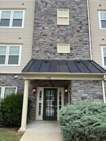 5301 Wyndholme Cir in Baltimore, MD - Building Photo