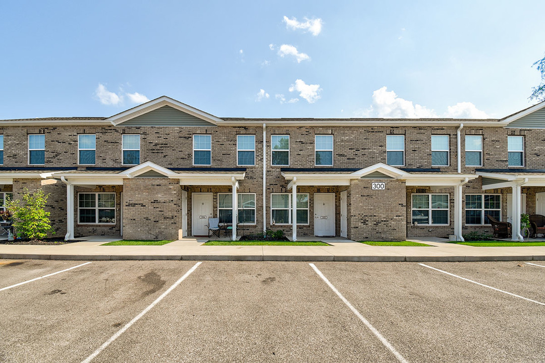 McCormick Greene in Sistersville, WV - Foto de edificio