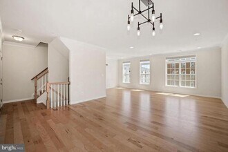 43144 Thoroughfare Gap Terrace in Ashburn, VA - Building Photo - Building Photo