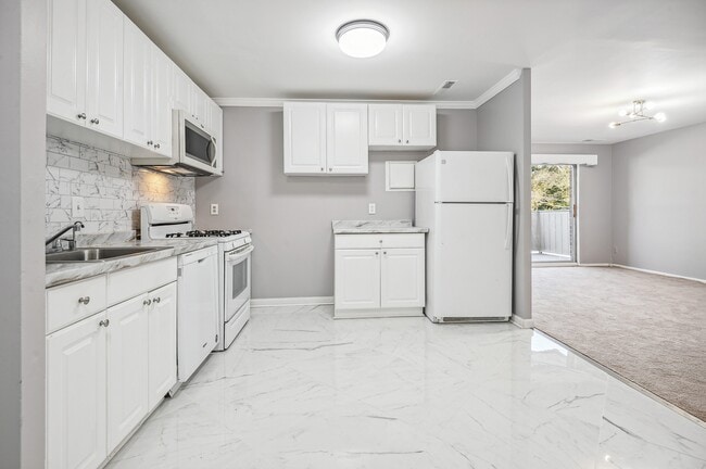 property at 19423 Brassie Pl