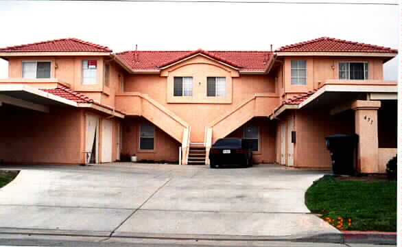 471 Westminster Pl in Hemet, CA - Building Photo