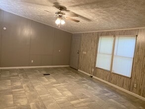 1302 N 9th Ave in Humboldt, TN - Building Photo - Building Photo