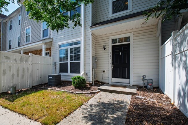 1220 Canyon Rock Court in Raleigh, NC - Building Photo - Building Photo