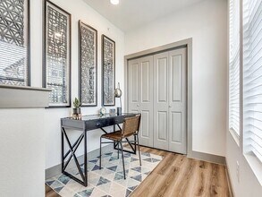 4020 McEwen Rd in Dallas, TX - Building Photo - Building Photo