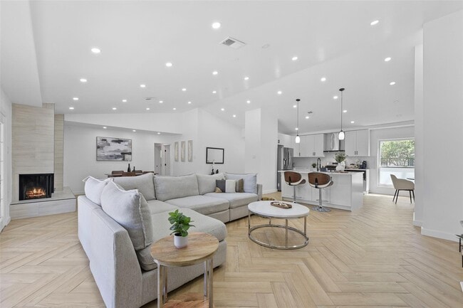 property at 3215 Whitehall Dr
