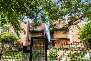 4612 N Beacon St in Chicago, IL - Building Photo