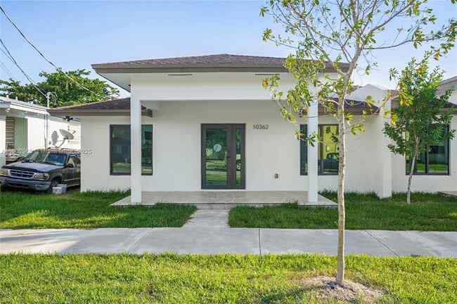 10362 SW 180th St in Miami, FL - Building Photo - Building Photo