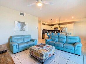 4784 Clock Tower Dr in Kissimmee, FL - Foto de edificio - Building Photo