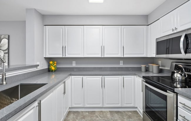 13306 SE 272nd St in Kent, WA - Building Photo - Building Photo