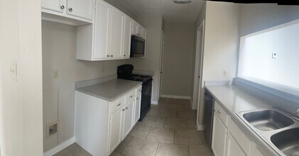 1261 W Hudgins St in Grapevine, TX - Building Photo - Building Photo