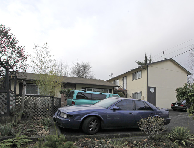 519 SE 20th Ave in Portland, OR - Foto de edificio - Building Photo