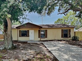 11666 126th Terrace N in Largo, FL - Building Photo