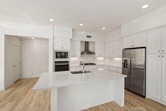 765 Doheny Way in Dana Point, CA - Foto de edificio - Building Photo