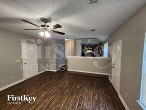 2882 Ward Lake Way in Ellenwood, GA - Foto de edificio - Building Photo