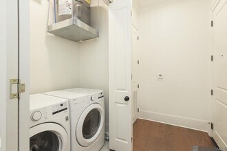 8211 Village Plaza Ct in Baton Rouge, LA - Building Photo - Building Photo