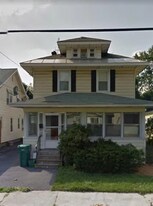 1057 Palmer Ave, Unit Second Floor in Schenectady, NY - Building Photo