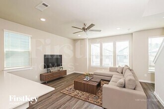 18404 Idyllic Aly in Shenandoah, TX - Building Photo - Building Photo