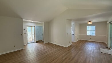 6 Ridgewood Dr in Stafford, VA - Building Photo - Building Photo