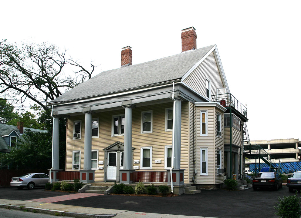 14-16-18 Bacon St in Newton, MA - Building Photo