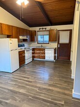 3980-3990 SE 58th Ave-Unit -3990 in Portland, OR - Building Photo - Building Photo
