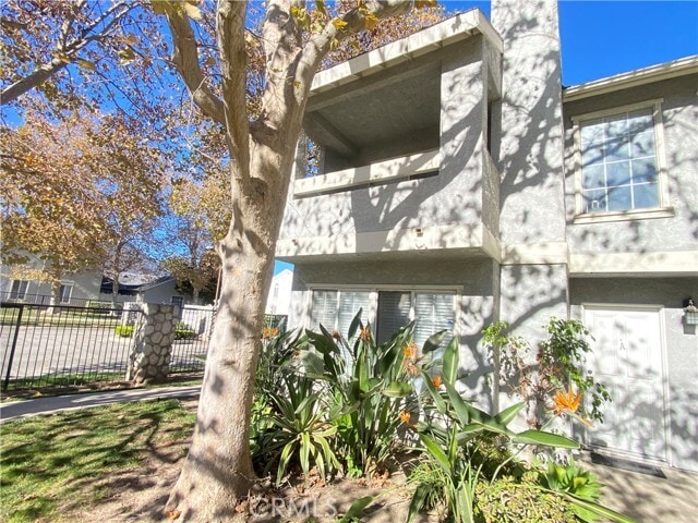 156 W Walnut Ave in Rialto, CA - Building Photo - Building Photo