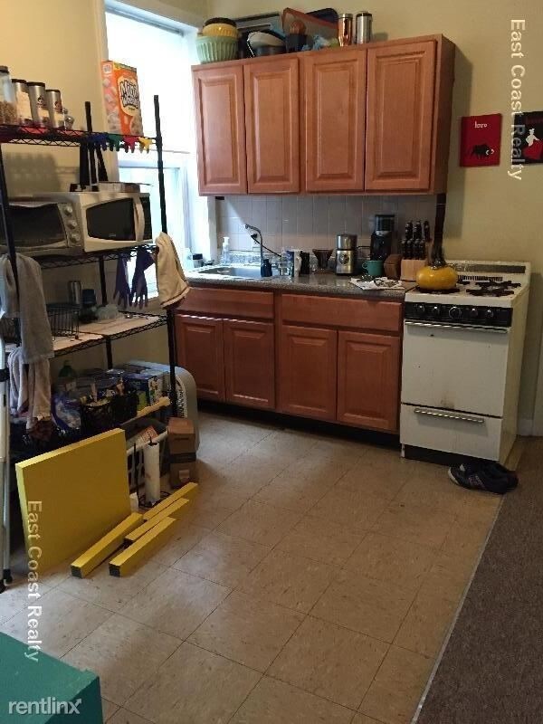 8 Hyde Park Ave-Unit -Apt 1 in Boston, MA - Building Photo - Building Photo