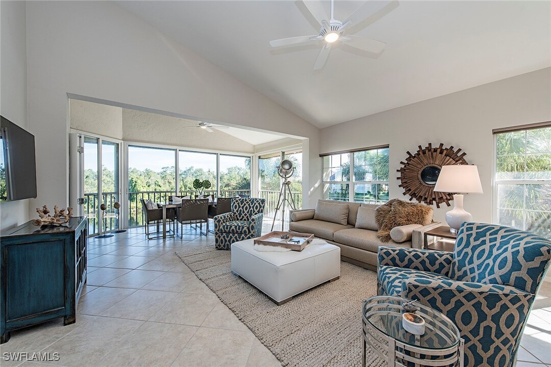 26850 Wedgewood Dr in Bonita Springs, FL - Foto de edificio
