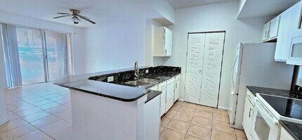 1000 Scotia Dr in Hypoluxo, FL - Building Photo - Building Photo