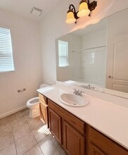 327 Summer Phlox Ln in Patterson, CA - Building Photo - Building Photo