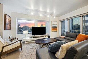 800 Brazos St, Unit 1007 in Austin, TX - Building Photo