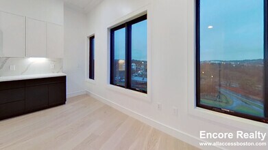 50 Leo M Birmingham Pkwy, Unit 607 in Boston, MA - Building Photo - Building Photo