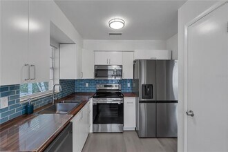 2930 Slippery Rock Ave in Orlando, FL - Building Photo - Building Photo