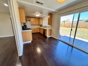 2742 Broadmoor Ave in Concord, CA - Building Photo - Building Photo