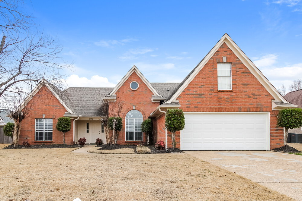 6758 Braybourne Main in Olive Branch, MS - Building Photo