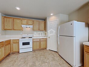 8991 Ornate Glade Ave in Las Vegas, NV - Building Photo - Building Photo