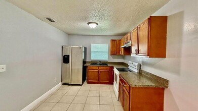 1511 Mabbette St in Kissimmee, FL - Building Photo - Building Photo