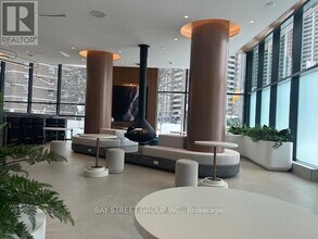 60 Central Park Roadway in Toronto, ON - Building Photo - Building Photo