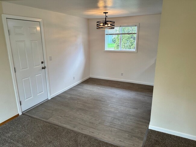 1110 Denise St SE in Salem, OR - Building Photo - Building Photo