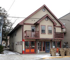 831 E Johnson St in Madison, WI - Building Photo