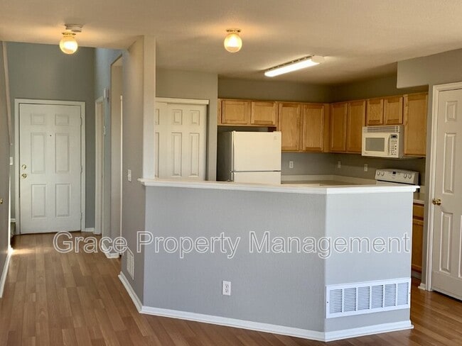 1214 S Zeno Way in Aurora, CO - Building Photo - Building Photo
