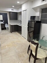 1723 Jackson St in Hollywood, FL - Building Photo - Building Photo