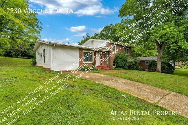 2230 Viscount Dr NW in Huntsville, AL - Building Photo - Building Photo