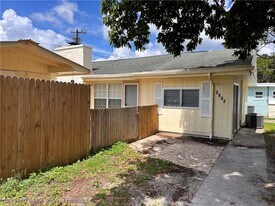 2002 Sugrue Ave in Sebring, FL - Building Photo