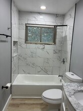 1641 Woodburn St in Jackson, MS - Building Photo - Building Photo