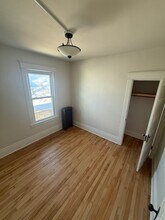 664 Aurora Ave, Unit 2 in St. Paul, MN - Building Photo - Building Photo